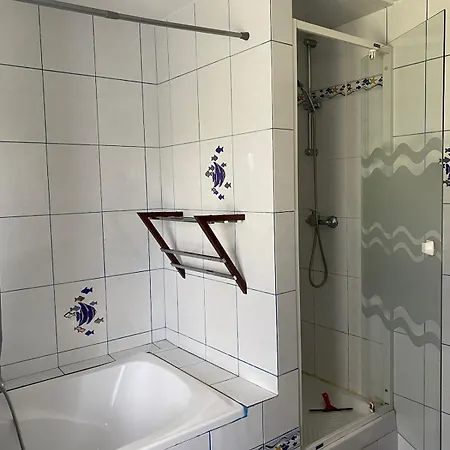 Maison A La Campagne Avec Piscine Et Jacuzzi * Buanes