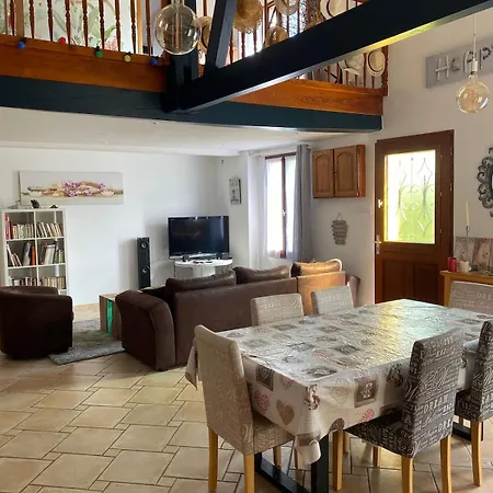 Maison A La Campagne Avec Piscine Et Jacuzzi